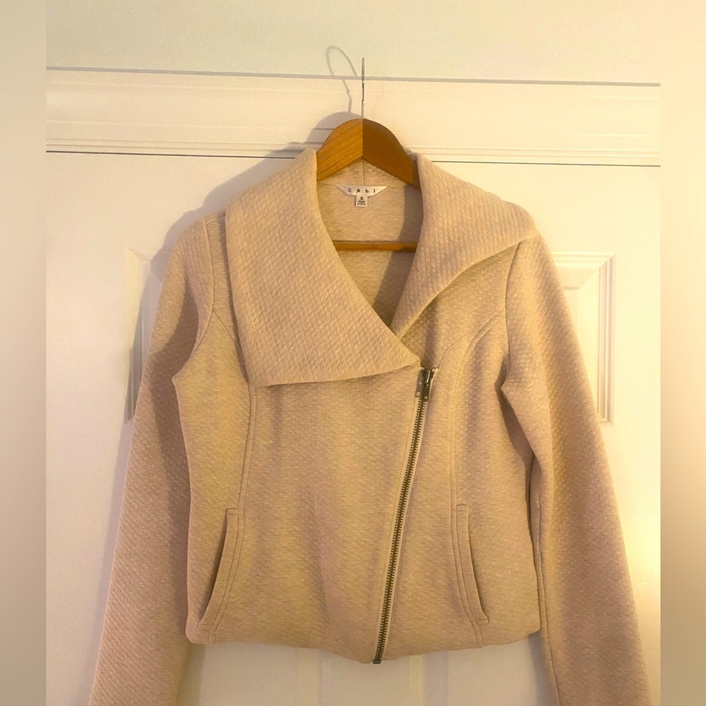 Stylish Oatmeal Jacket with Asymmetrical Zipper